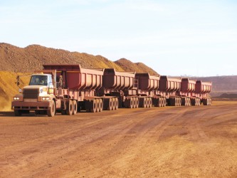 Tren de carretera de 500 toneladas en Australia