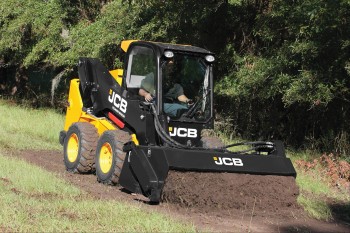 JCB 225 Tornometal 1