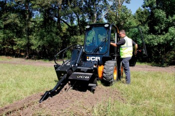 JCB 225 Tornometal 2