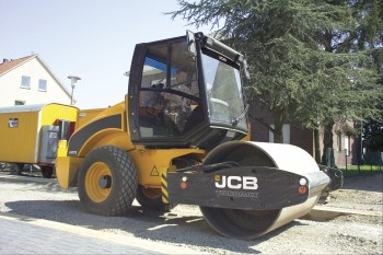 JCB vm 75 Tornometal 1